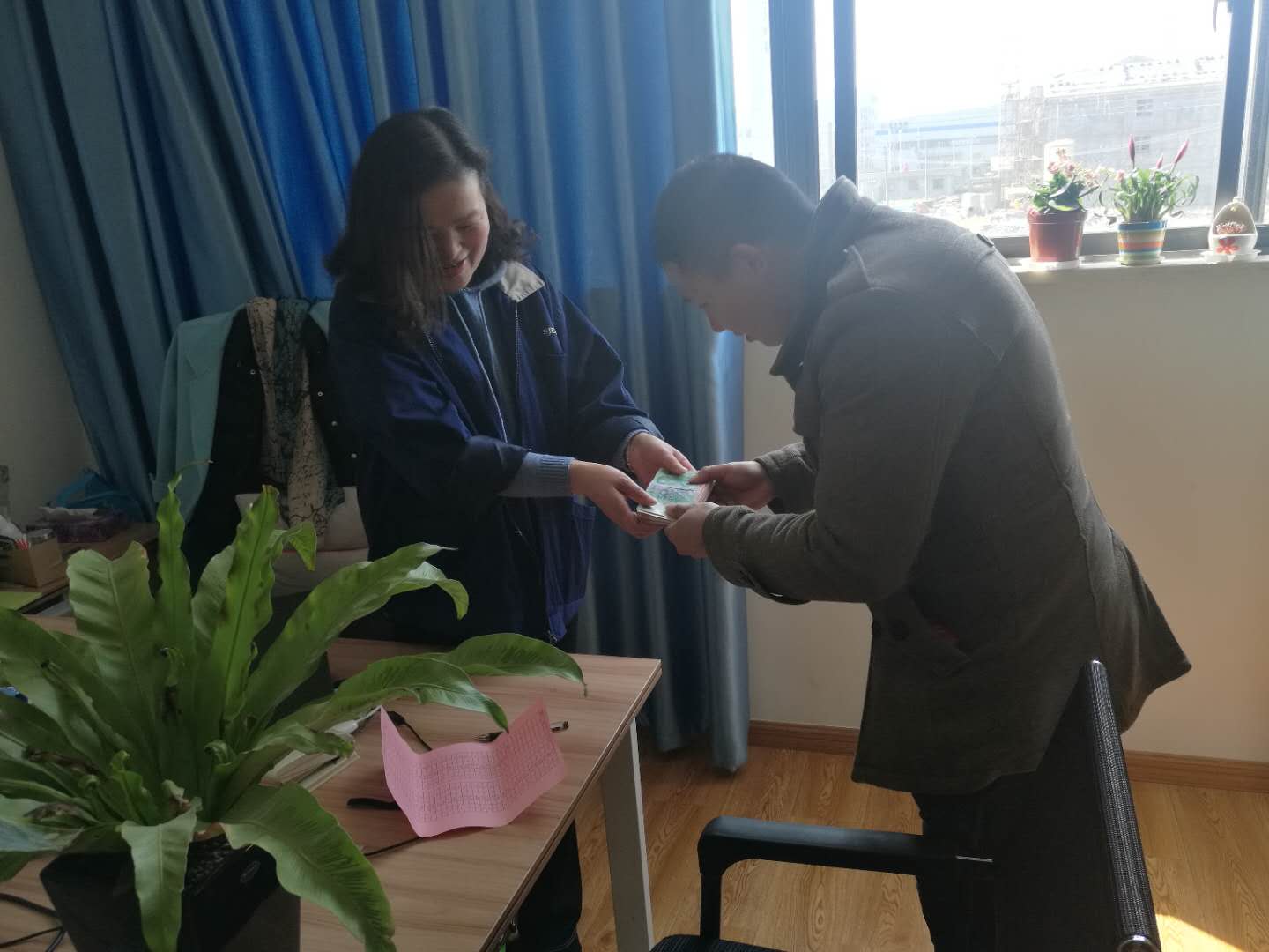 獻手足情，暖職工心 ——公司員工獻愛心捐款活動